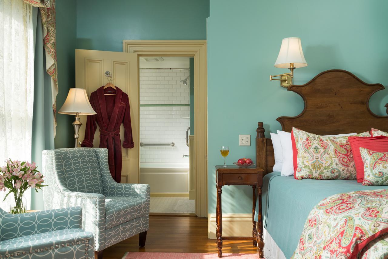 Rockland Talbot House Bed & Breakfast ภายนอก รูปภาพ