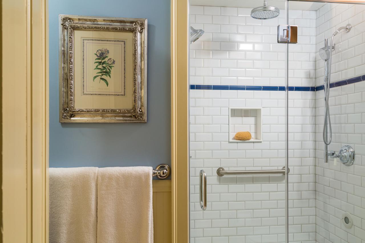 Rockland Talbot House Bed & Breakfast ภายนอก รูปภาพ