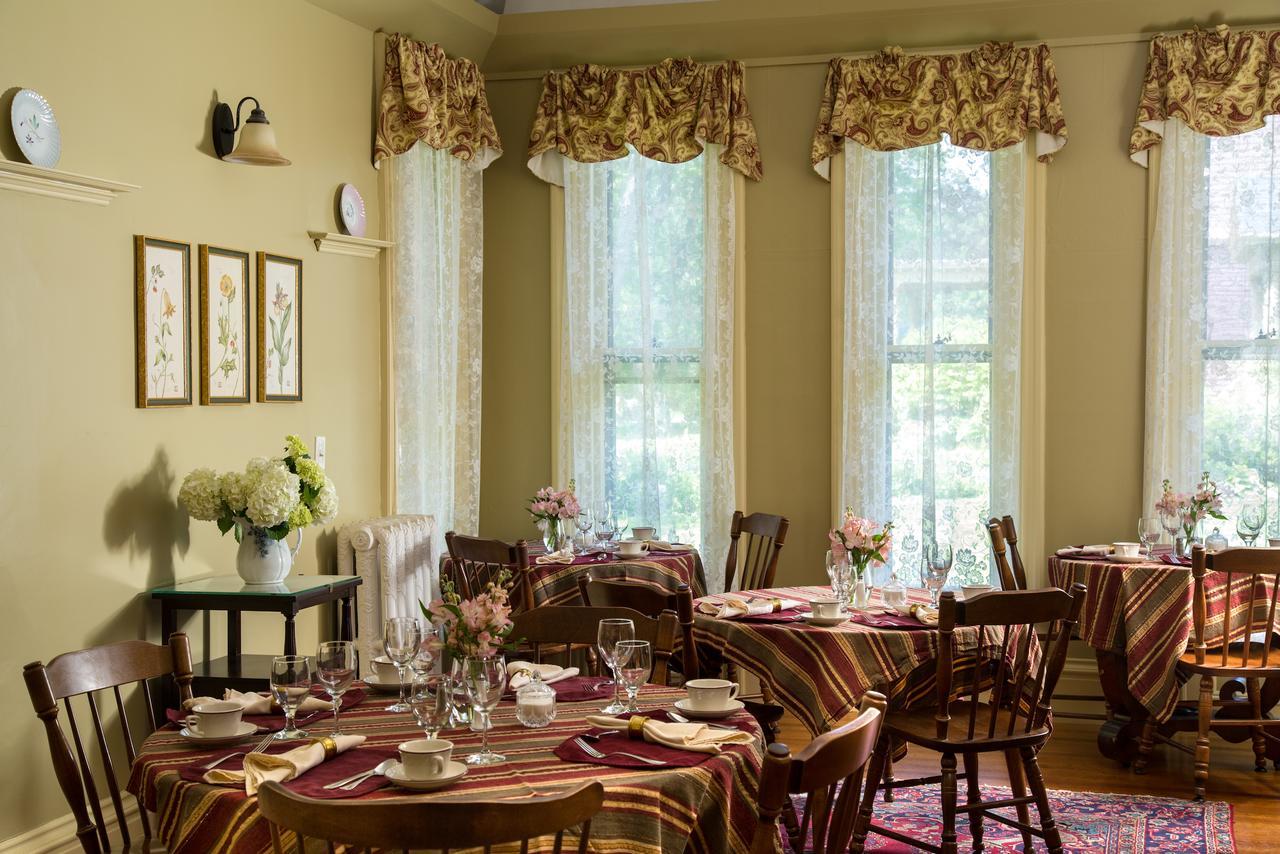 Rockland Talbot House Bed & Breakfast ภายนอก รูปภาพ